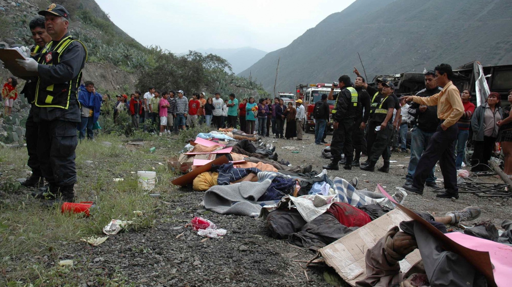 Mimoriadne tragická nehoda autobusu v Peru